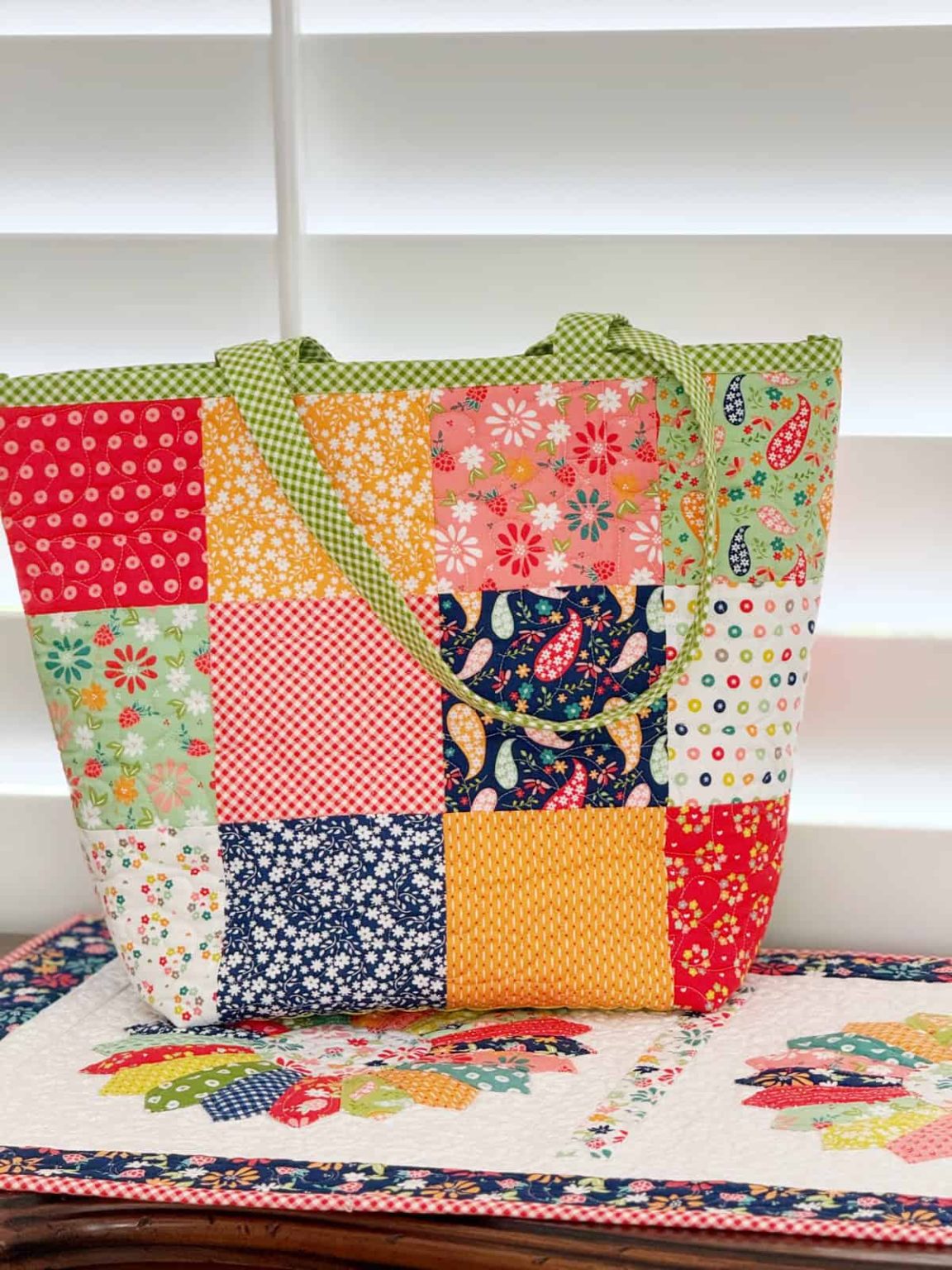 Easy Charm Pack Tote Tutorial